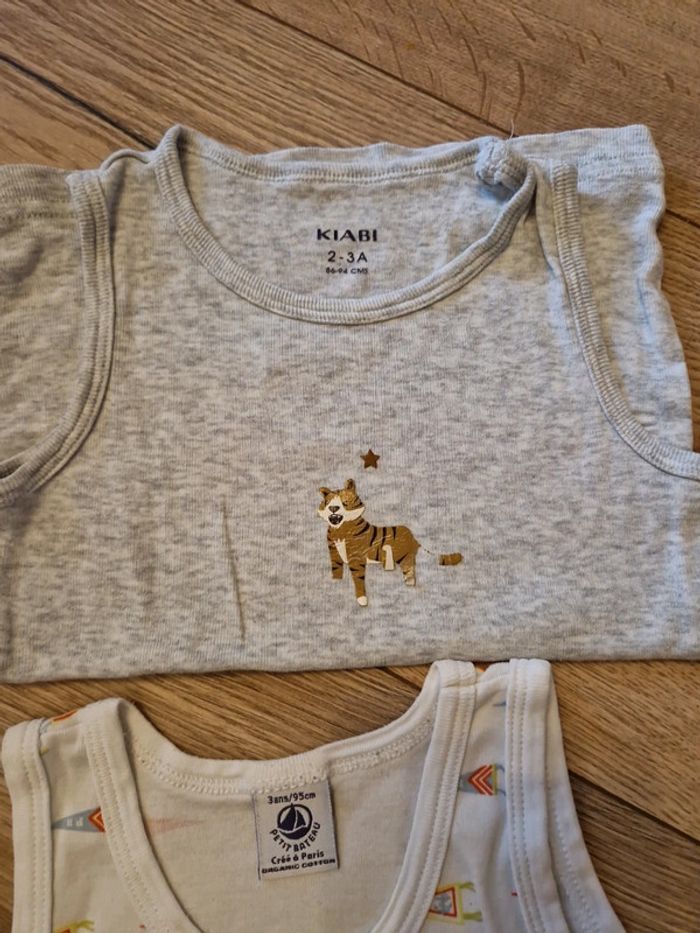 Lot 4 t-shirts sans manches 3 ans - photo numéro 6