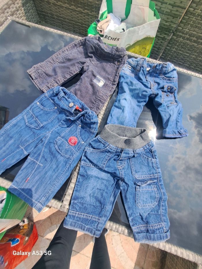 Lot 4 jeans 6 mois