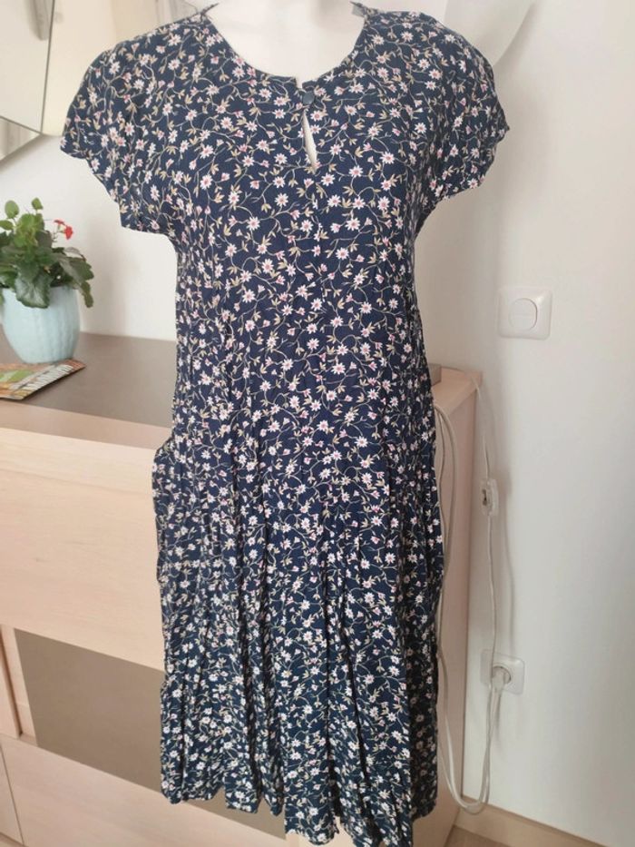 Robe légère femme taille 42 44 - photo numéro 2