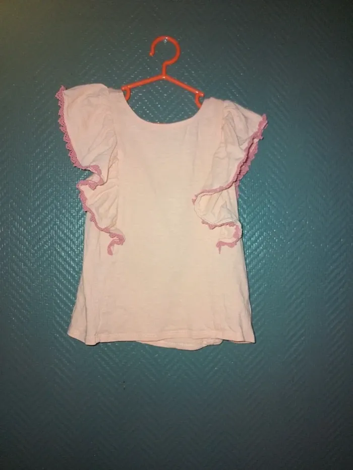 Tee shirt