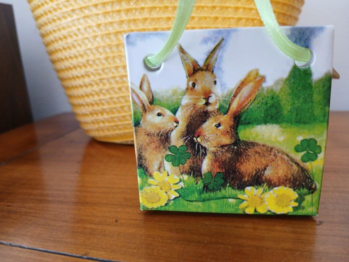 Neuf: Figurine Petit Lapin *résine +Pochette cadeau - photo numéro 4