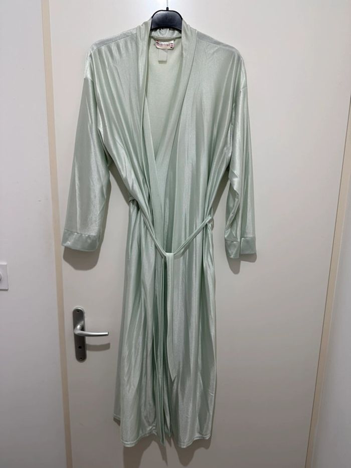 Peignoir satiné