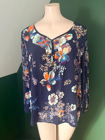 👚 Blouse femme Christine Laure taille 4 – bleu marine fleuri – TBE