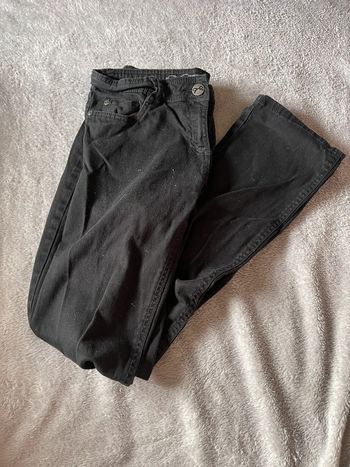 Jean noir taille 42