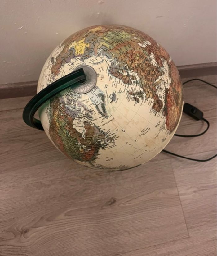 Globe terrestre lumineux - photo numéro 6