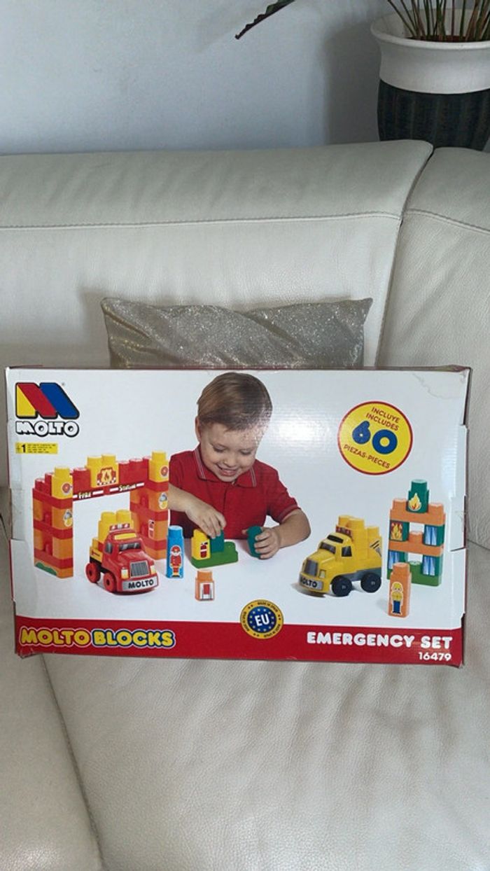 Jeu de construction Molto Emergency Set Pompiers - Neuf, jamais ouvert - photo numéro 2