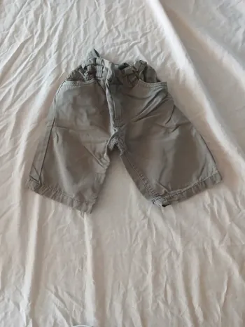 Short 4 ans