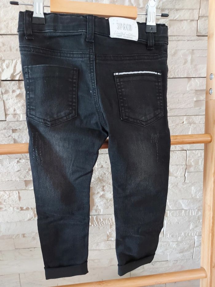Jeans slim noir 3 pommes neuf avec 🏷 3/4ans - photo numéro 2