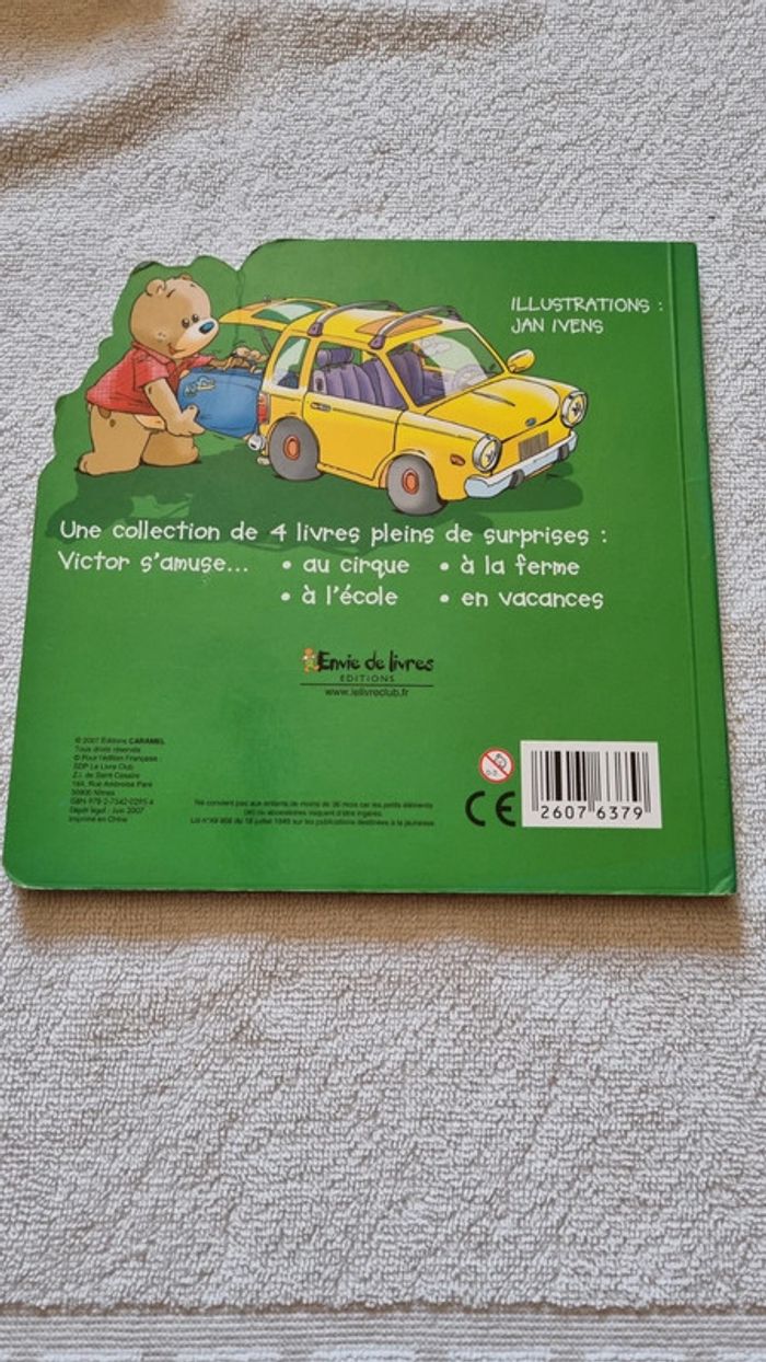 Livre Victor s'amuse en vacances - photo numéro 2