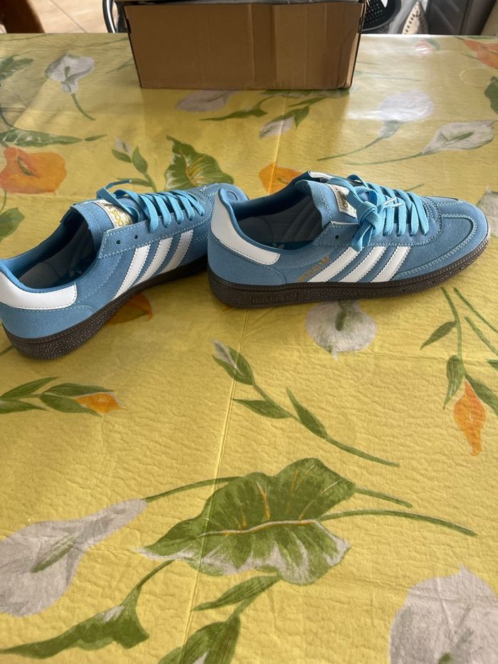 Chaussures, Adidas, spécial bleu marine, taille 42 - photo numéro 3