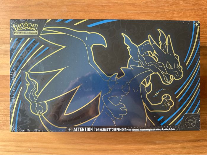 Upc mega-Dracaufeu léger défaut