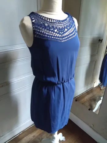 Robe d'été Ekyog T36 – bleue dentelle, soie 100%, chic