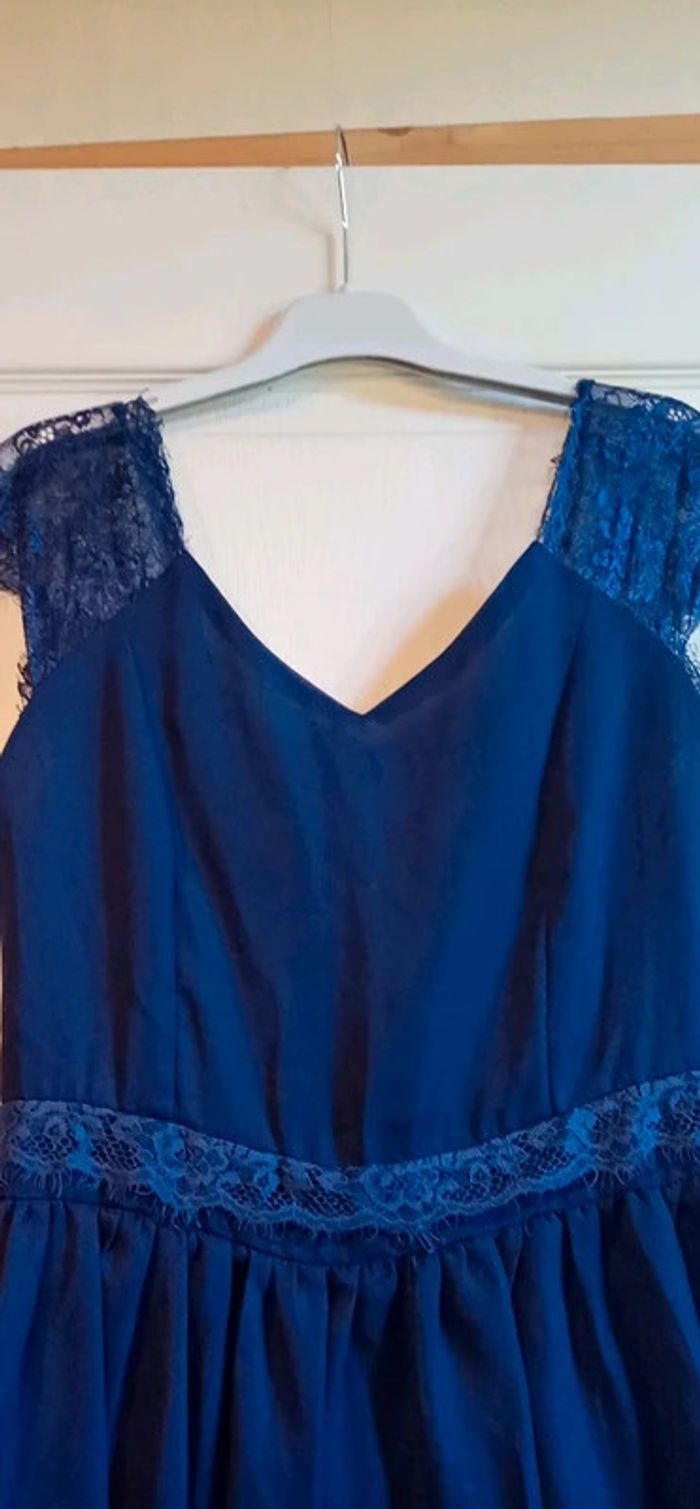 robe bleue marine - photo numéro 2