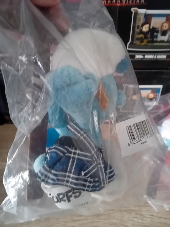 Lot de 2 marionnettes schtroumphs neuves - photo numéro 4