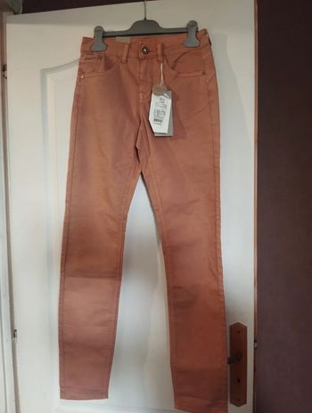 Jean femme neuf Marque Cream taille 26 (36/38) couleur Corail