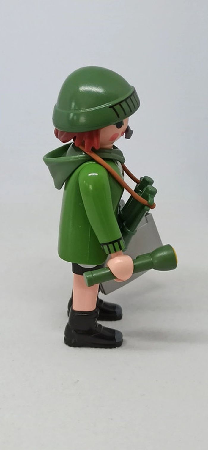 Femme aventurière avec accessoires playmobil - photo numéro 2