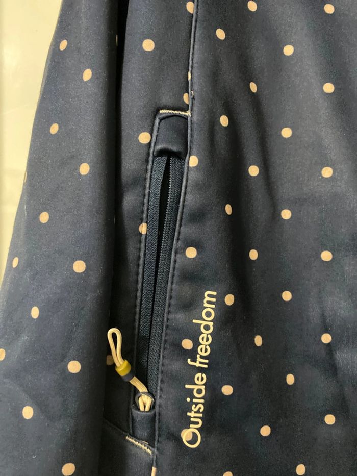 Manteau coupe-vent imperméable. .enfant 10 ans - photo numéro 3