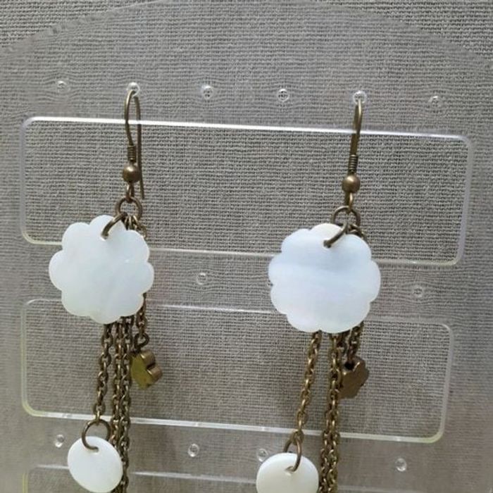 Boucles d'oreilles avec étoiles argenté et blanc - photo numéro 5