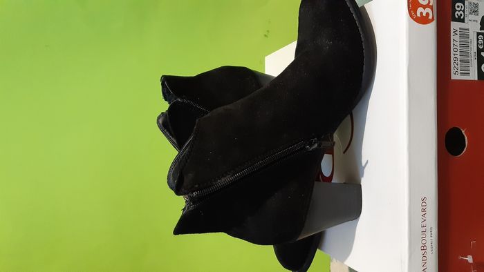 Bottines a talons noir neuves t 39 - photo numéro 4