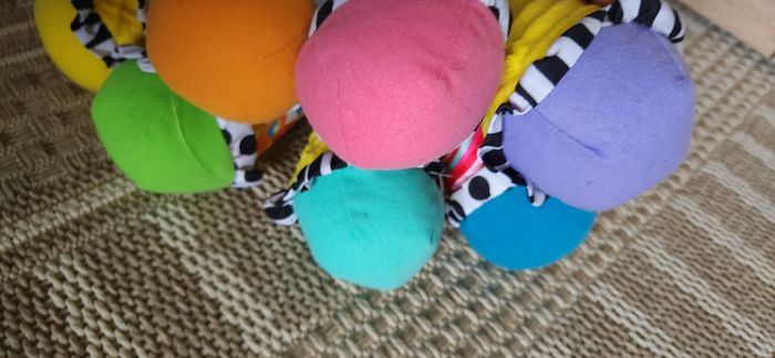 Pieuvre Musicale de TOMY Lamaze Jaune - photo numéro 10