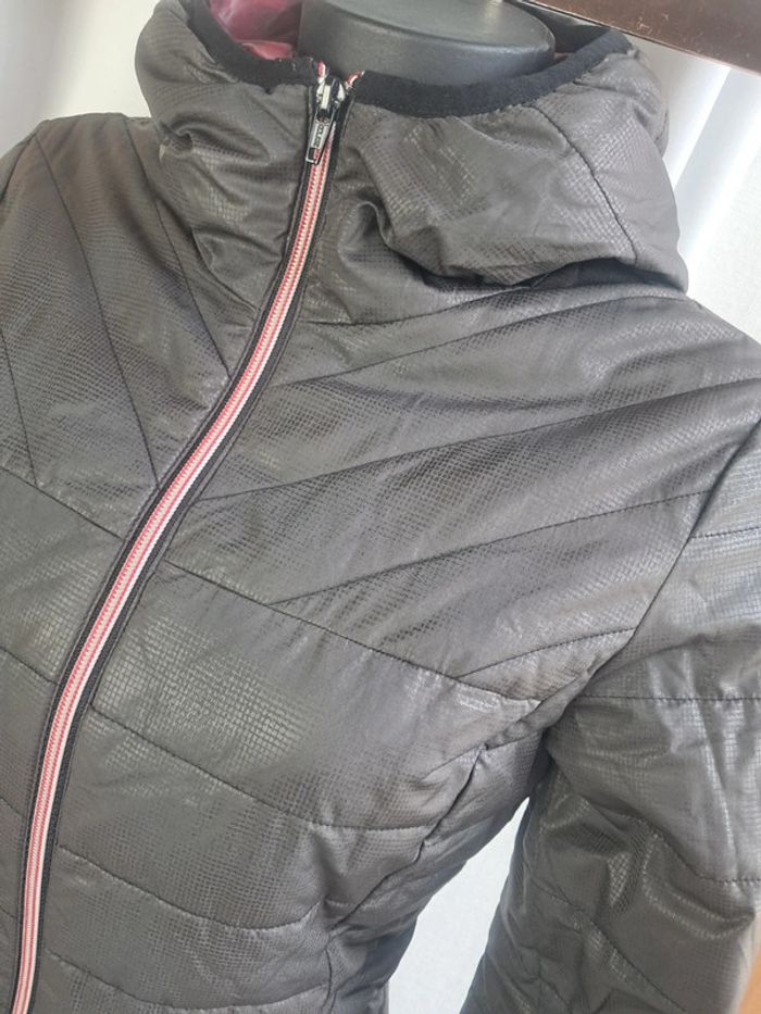 I code veste coupe vent capuche T.36 - photo numéro 4