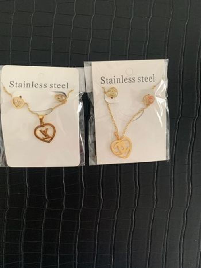2 parures chanel et lv