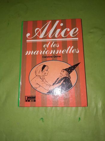 Alice et les marionnettes
