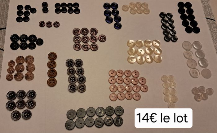 Lot de boutons de couture