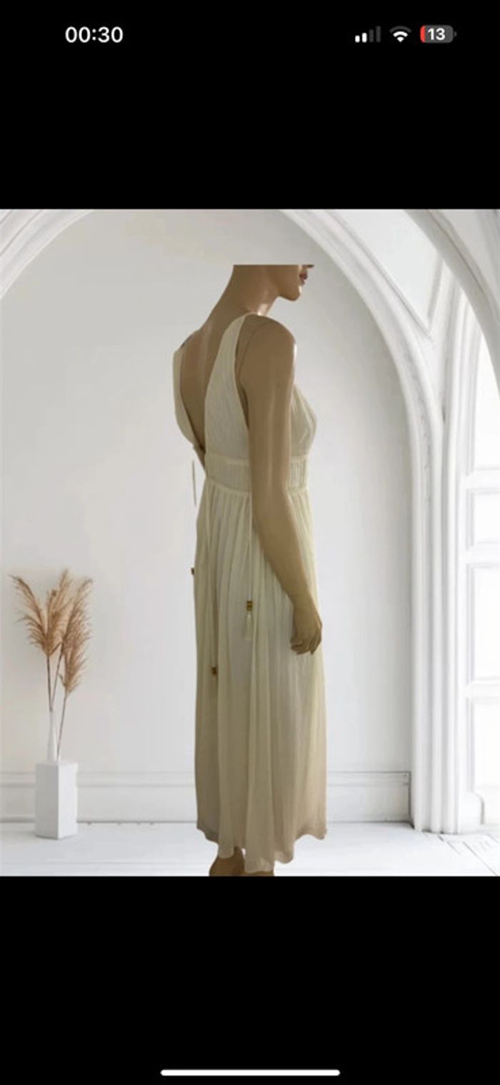 Robe beige Patrizia Pepe neuve – taille 42 élégante et fluide - photo numéro 3