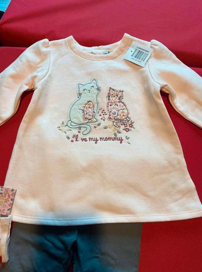 Ensemble 3  pièce  bébé fille  24 mois neuf - photo numéro 2