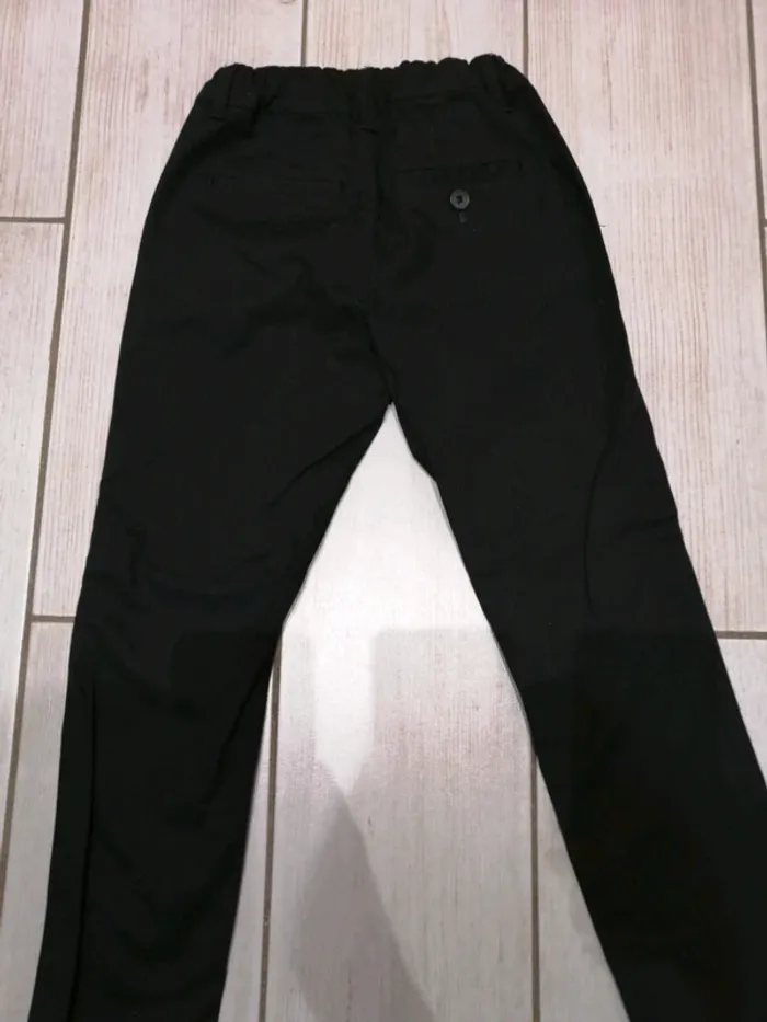 Jean pantanlon slim fit noir 10 ans neuf - photo numéro 2