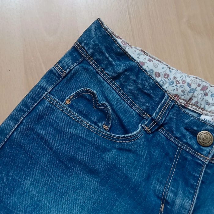 Beau short en jeans 14 ans 🌹 Tape à l'oeil 🌹 très bon état - photo numéro 2