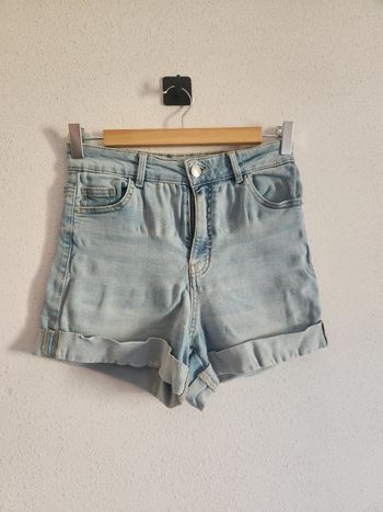 Short femme 36 Cache Cache – jean bleu clair – très bon état