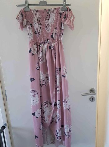 Robe longue  épaules  dénudées taille 38