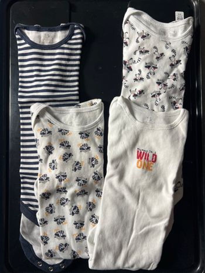 Lot 7 bodies courtes manches