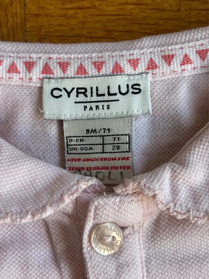 Polo Cyrillus 9 mois parfait état - photo numéro 4