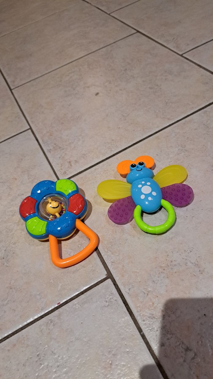 Hochets bébé