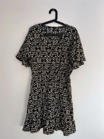 Robe noir et blanc