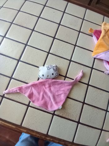 Doudou neuf hello kitty