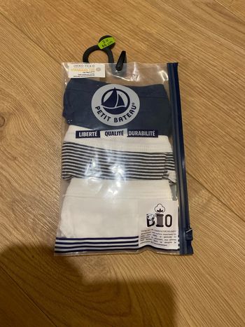 Lot de trois culottes neuves filles petit bateau