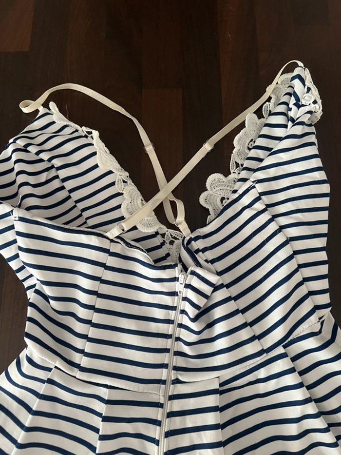 Combi short court idéal plage parfait état taille 38 acheté en Italie - photo numéro 4
