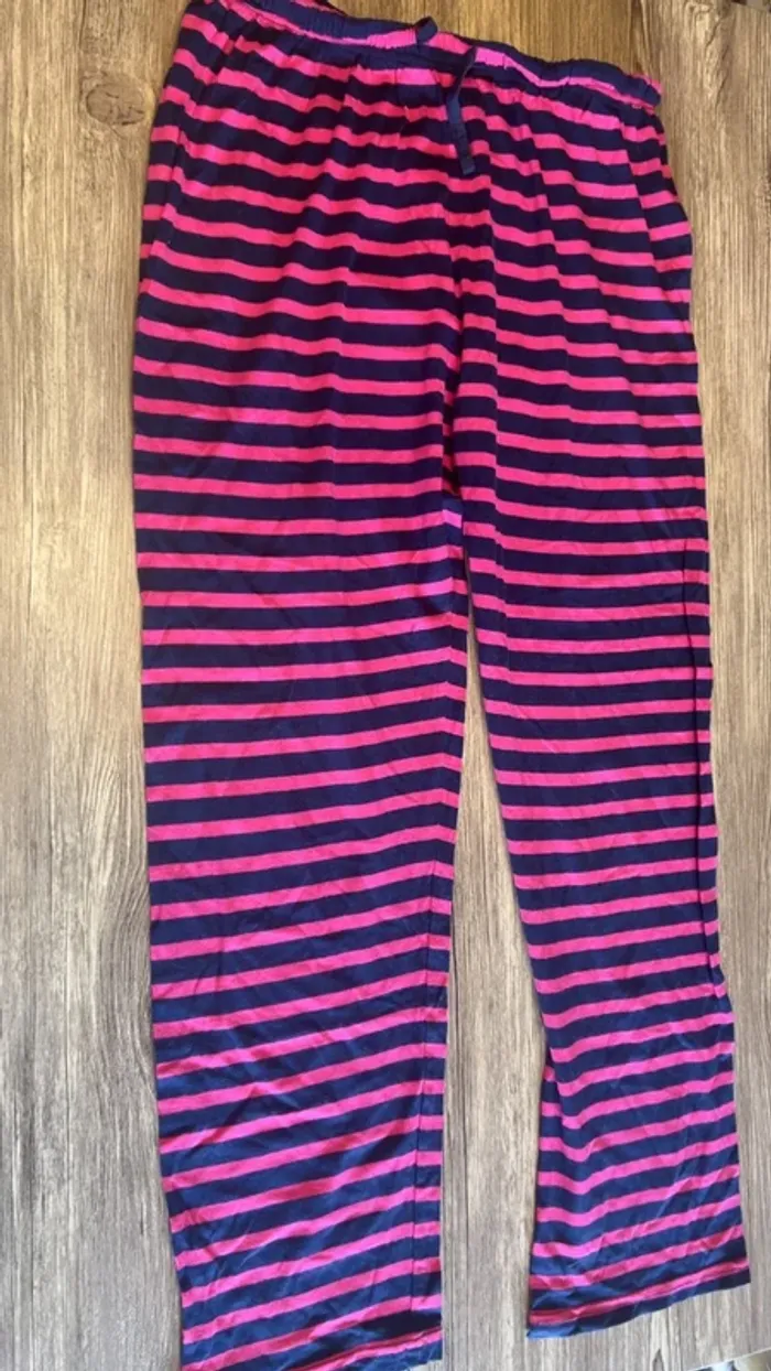 Ensemble pyjama / tenue de nuit femme XL - photo numéro 2