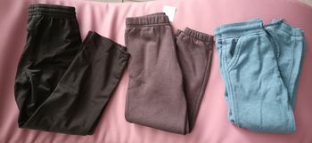L'eau de 3 pantalons de sport pour garçon taille 6 ans