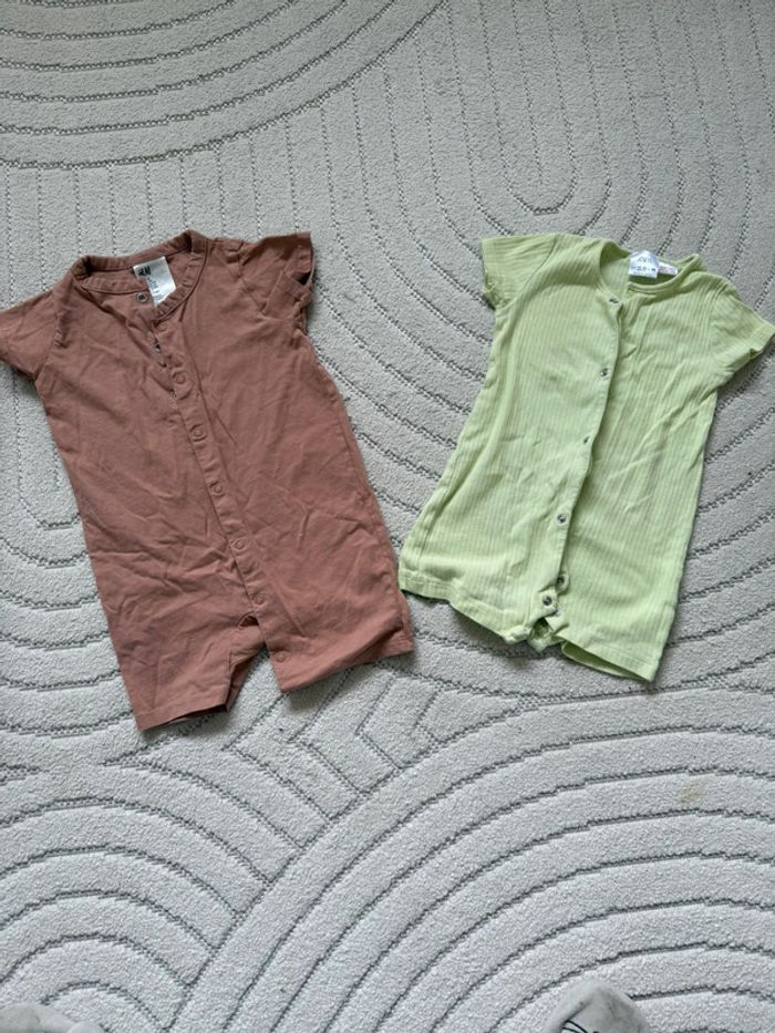 Lot de 2 pyjamas shorts 12-18 mois