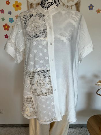 Chemise brodée