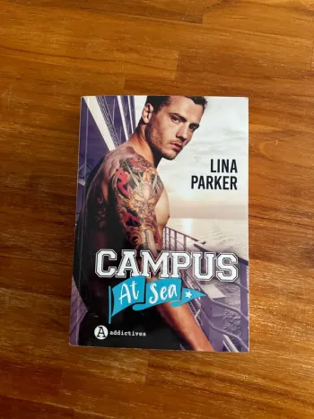 Livre campus at sea