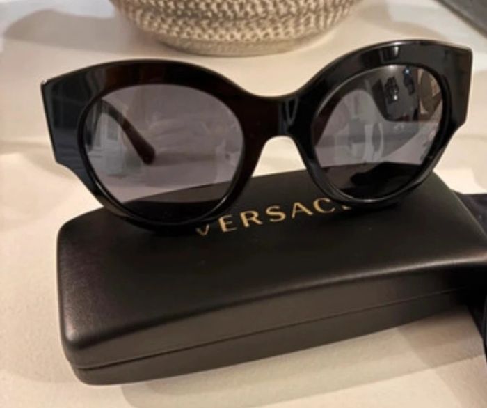 Versace Lunettes de soleil Versace VE 4438B GB1/87 black polarisé - photo numéro 10