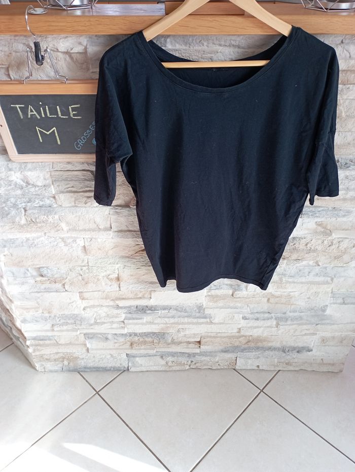 T-shirt de grossesse taille M en très bon état