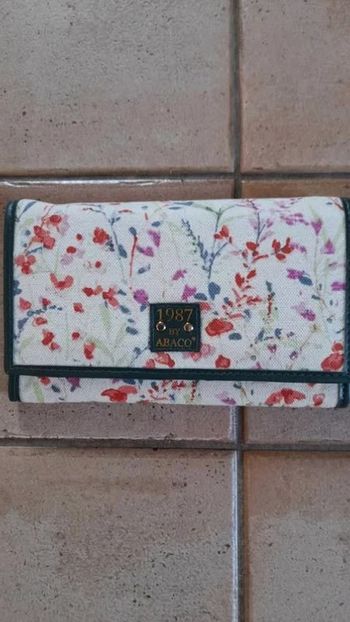 Portefeuille en toile fleuri