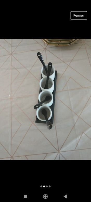 Ensemble  de 4 petits pots pour sauces